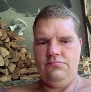 Meet your Posher, Avery